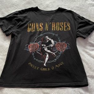 Teens Guns N’ Roses t-shirt size Large